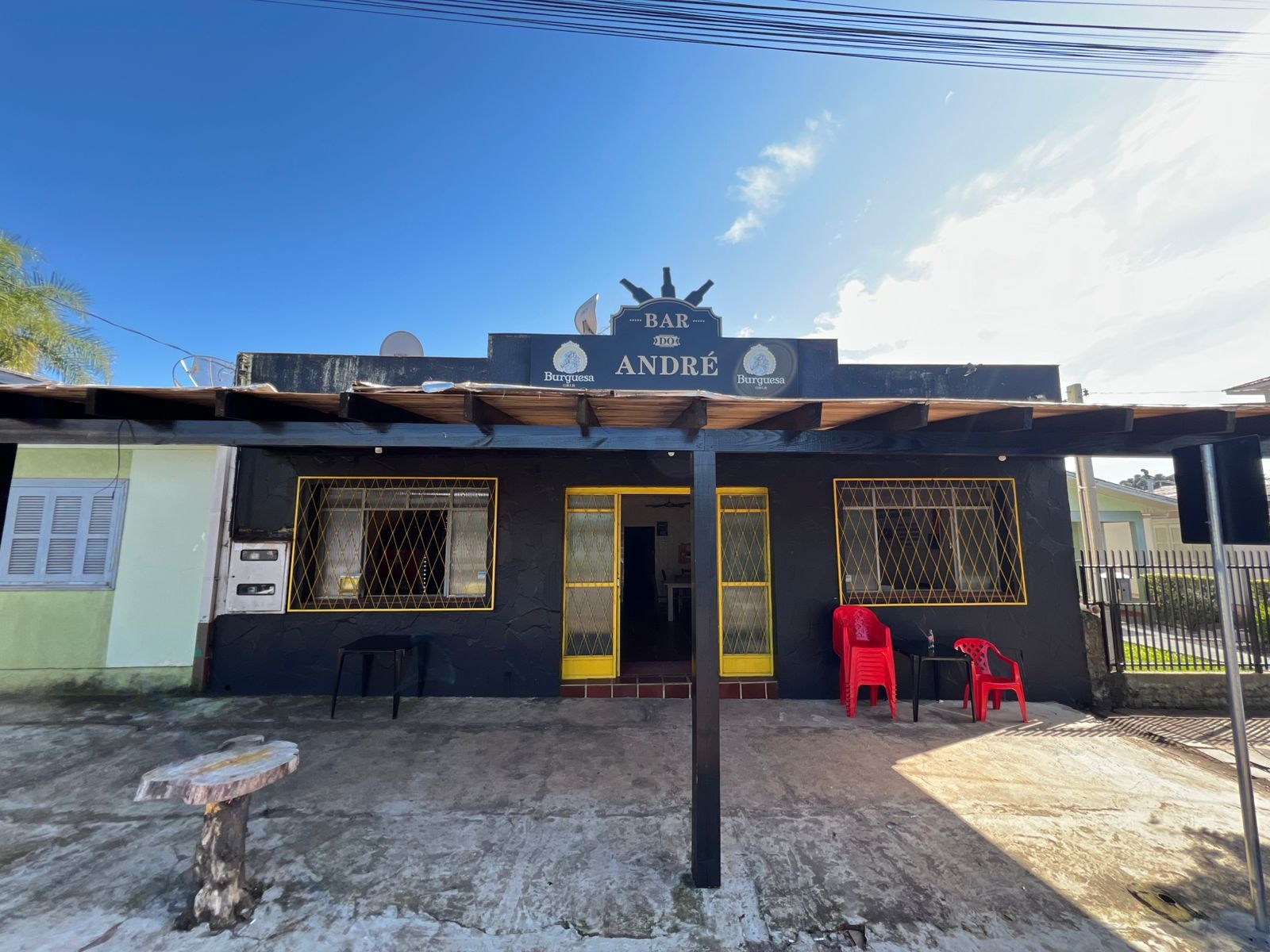 Casa/Bar para Venda no Centro de Tapejara RS – Excelente Área Comercial e Potencial para Incorporação